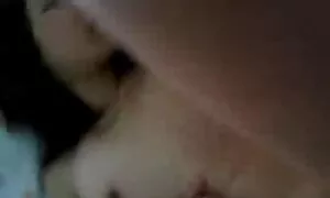 Isä ja ilmaista porno poika raiskasivat hänen siskonsa.