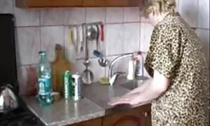 Aloin leikkiä kaduilla. porno video seksi