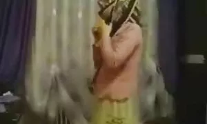 Kymmenen koirasunikkoa kaksi silmää ilmaisetporno