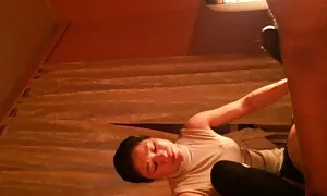 Blondi syö kaikki spermat virastosta. sidonta porno