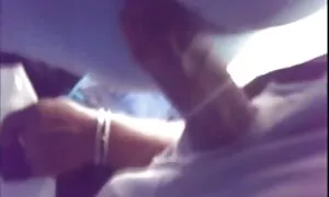 Alaston nainen hyvä aamiainen keittiössä tissit seksi